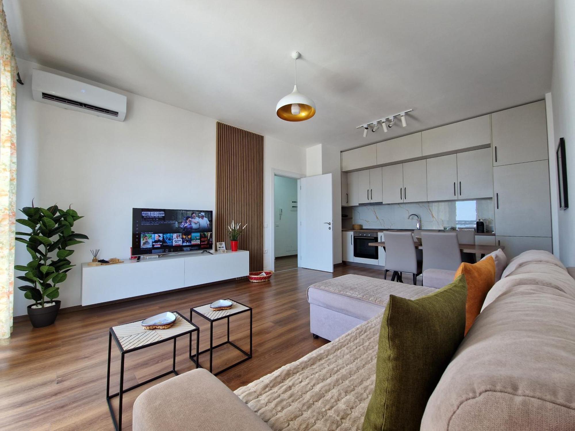 Red & White Palace Apartment ติรานา ภายนอก รูปภาพ