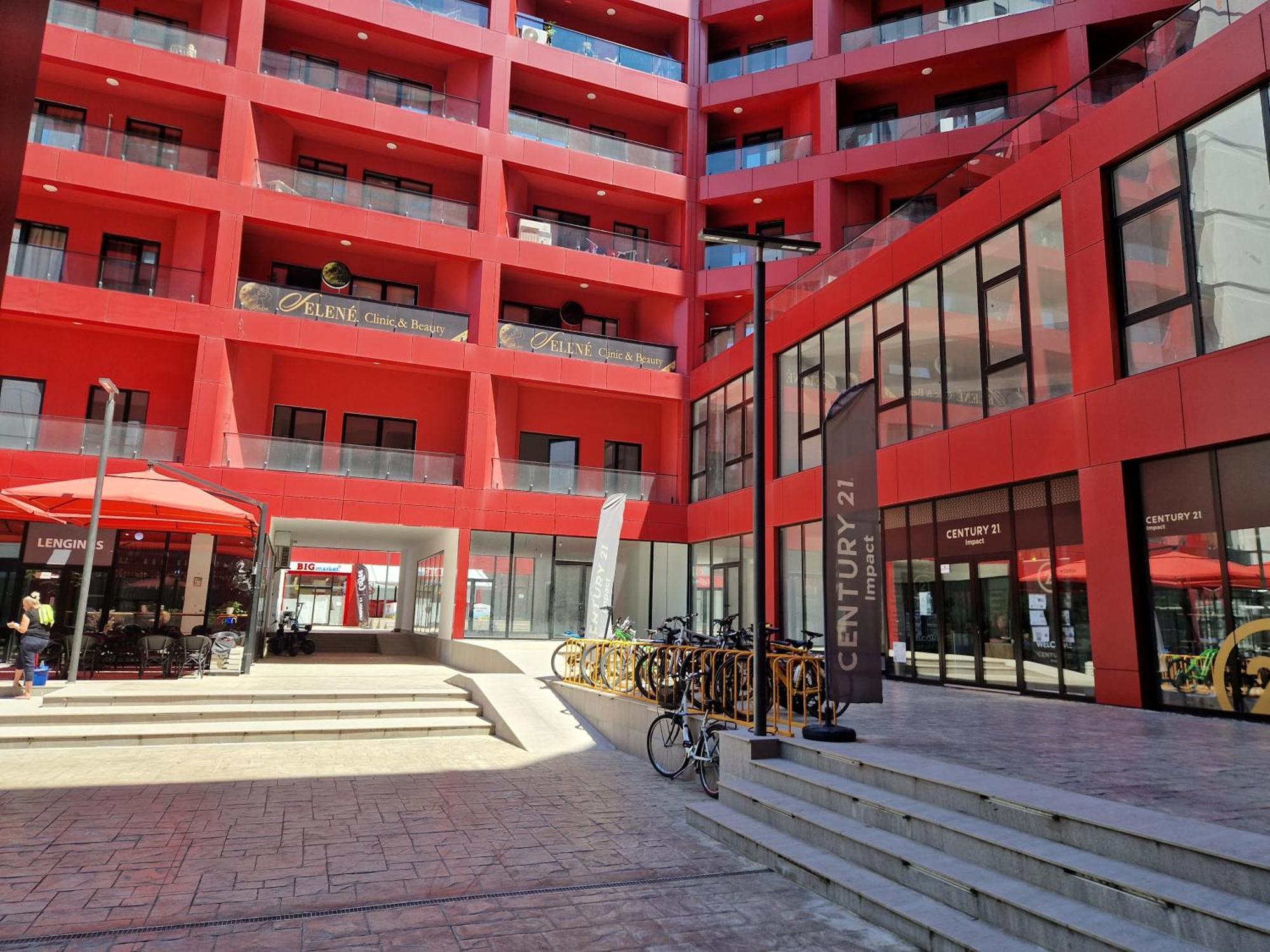 Red & White Palace Apartment ติรานา ภายนอก รูปภาพ